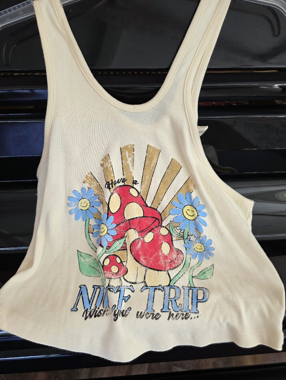 Urban Outfitters Crop Tank retro-inspired mushroom "Have a Nice Trip" Size L Wom